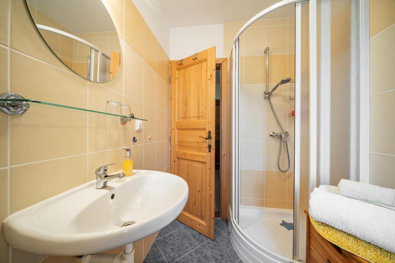 Apartmány Rubínovi Horejsi Vrchlabi Exterior foto