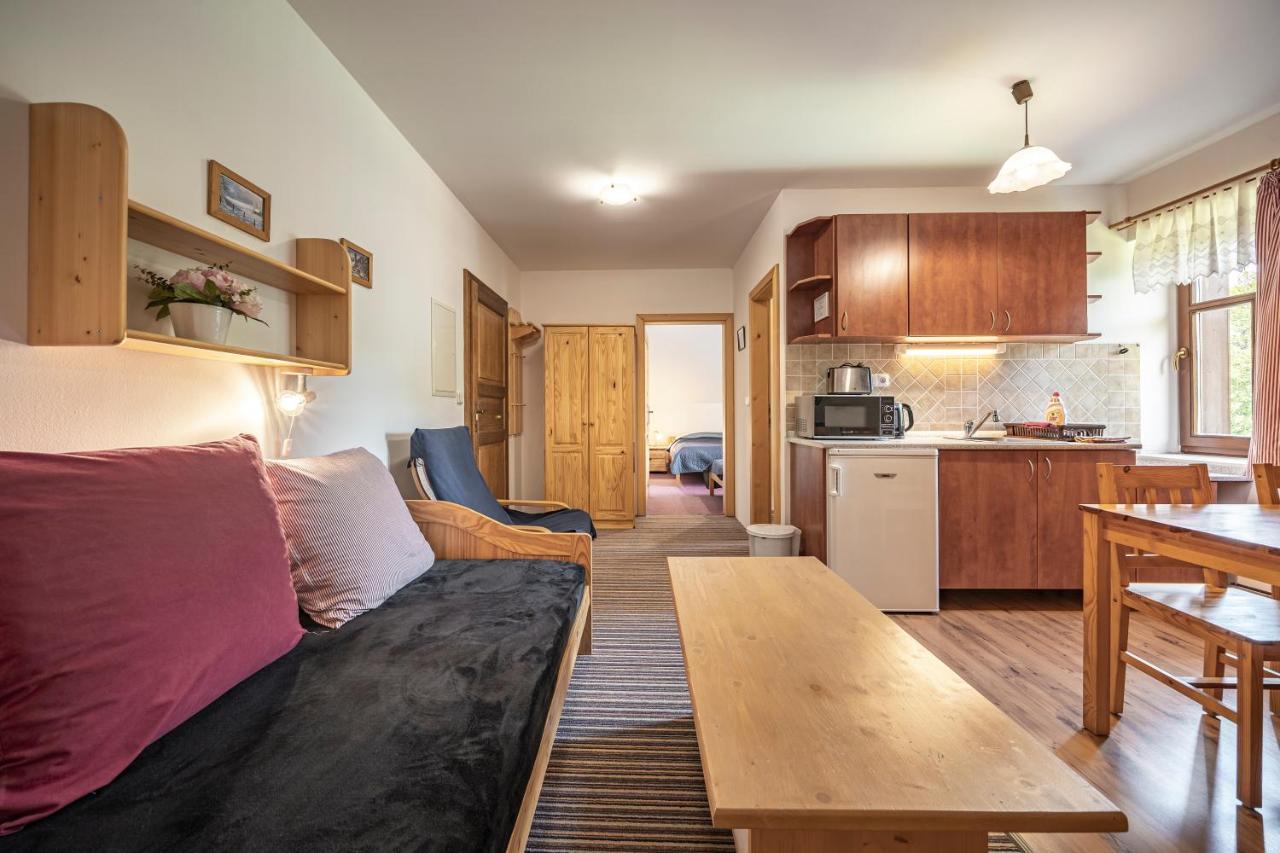 Apartmány Rubínovi Horejsi Vrchlabi Exterior foto